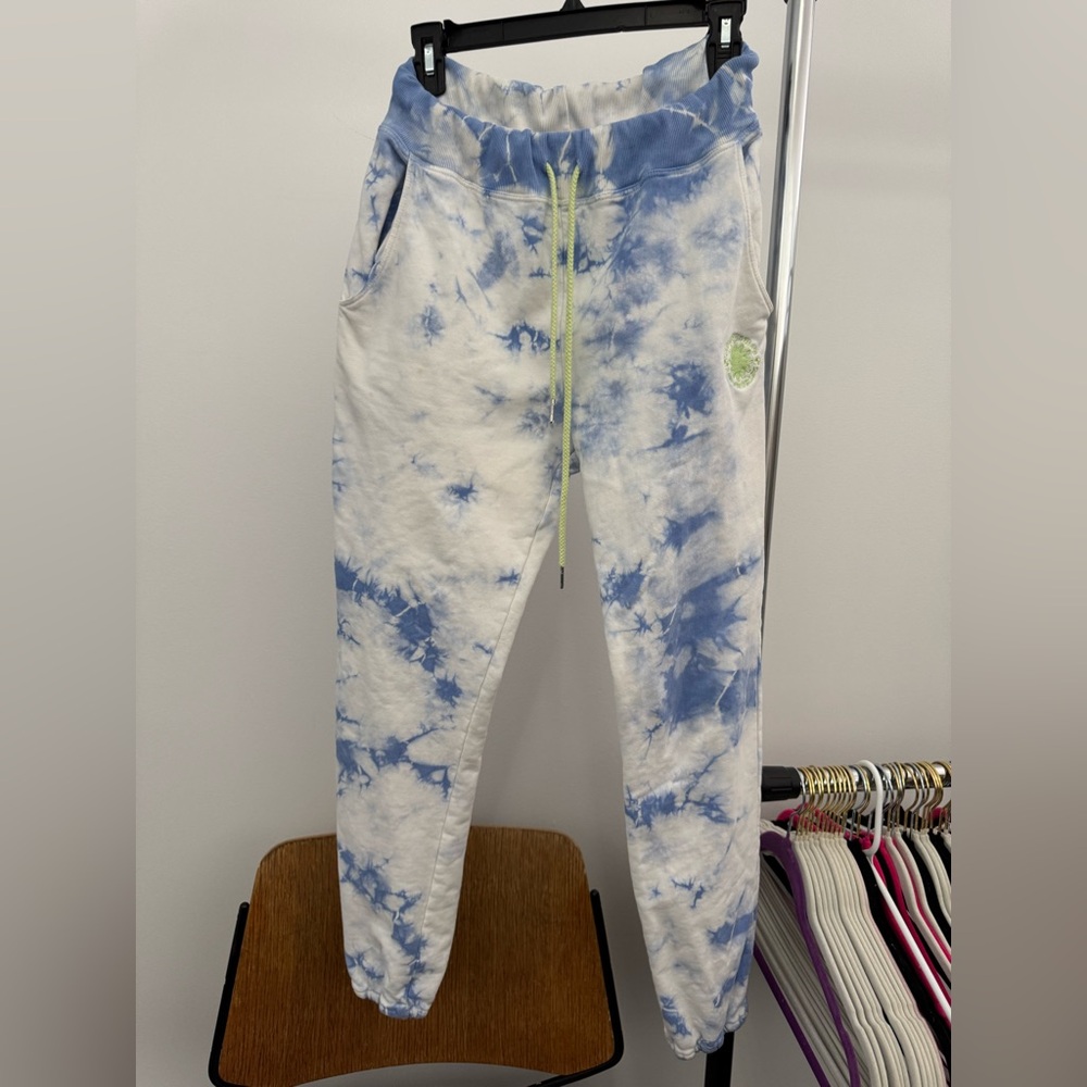 FULL SET Daydreamer tie-dye sweatsuit - Picture 2 of 7